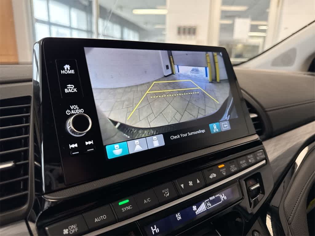 Thumbnail: 2025 Honda Odyssey - 32