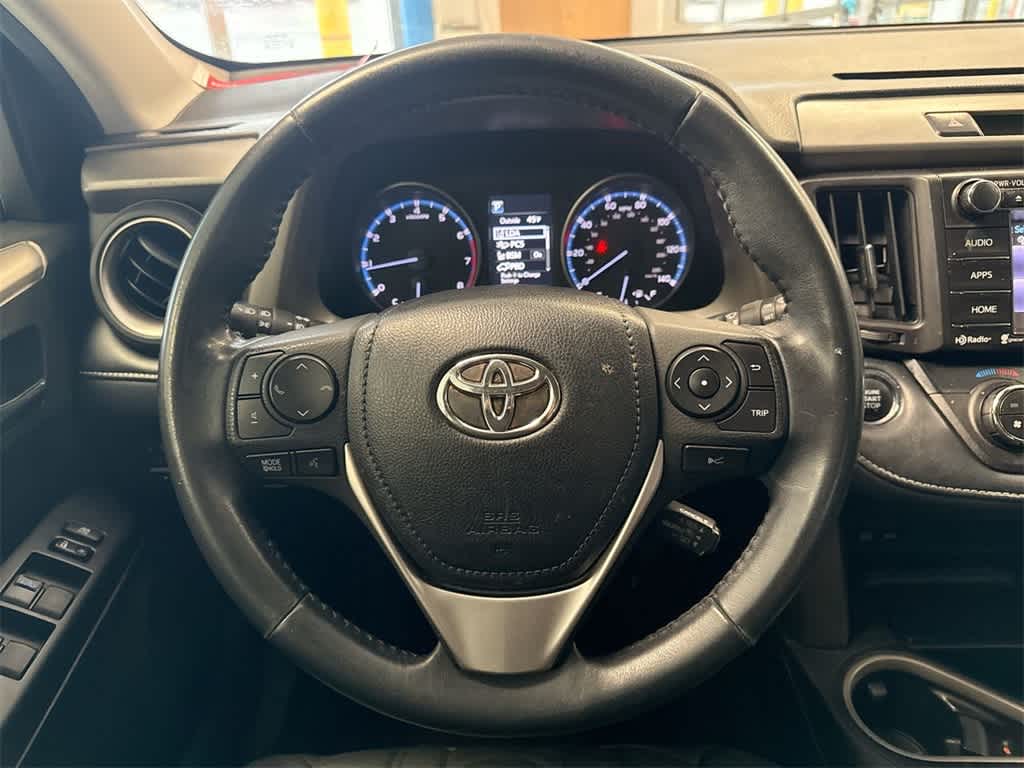 Thumbnail: 2018 Toyota RAV4 - 24