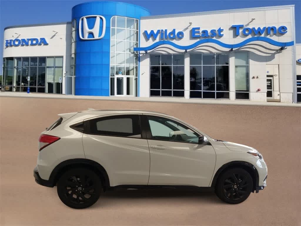 Used 2022 Honda HR-V Sport with VIN 3CZRU6H17NM751039 for sale in Madison, WI