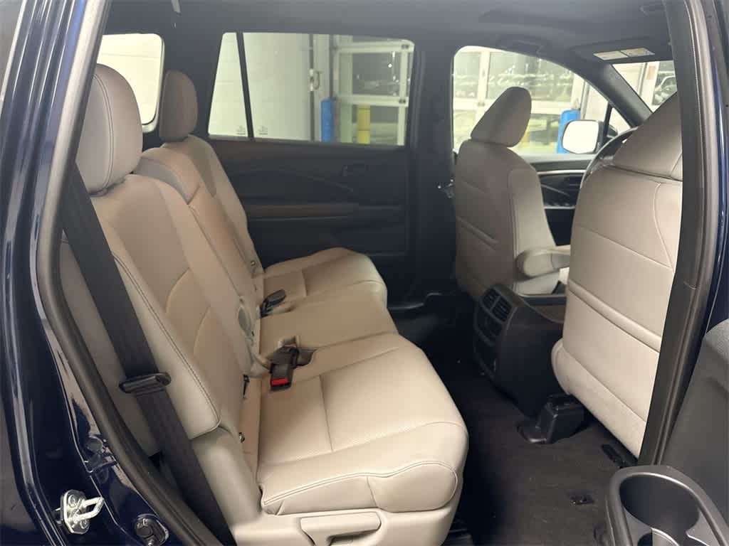 Thumbnail: 2022 Honda Passport - 22