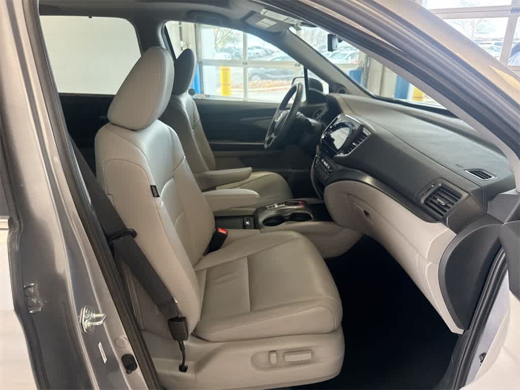 Thumbnail: 2022 Honda Pilot - 24