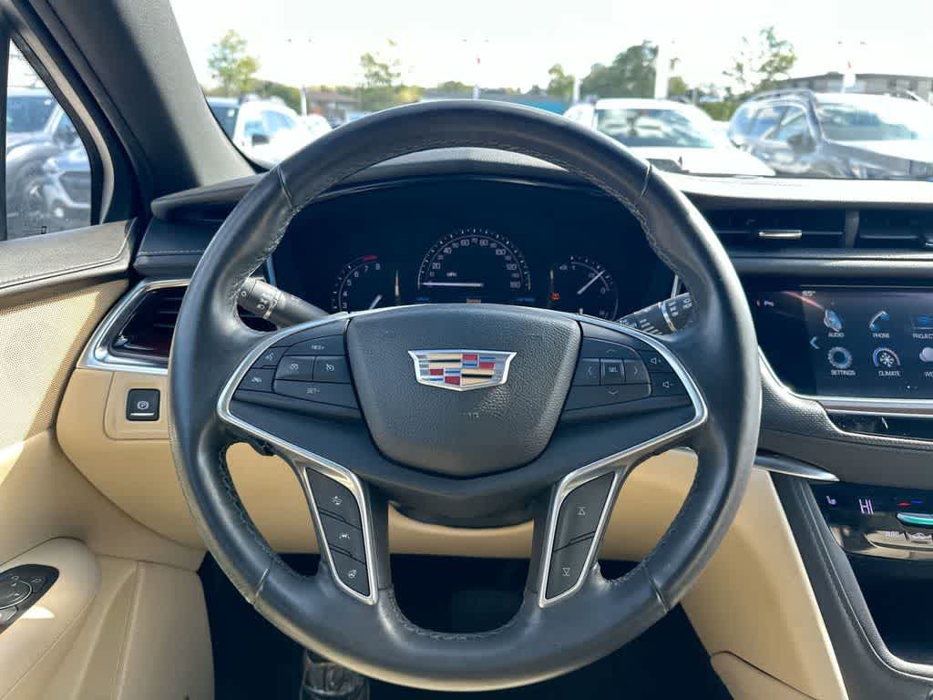 Thumbnail: 2017 Cadillac XT5 - 27