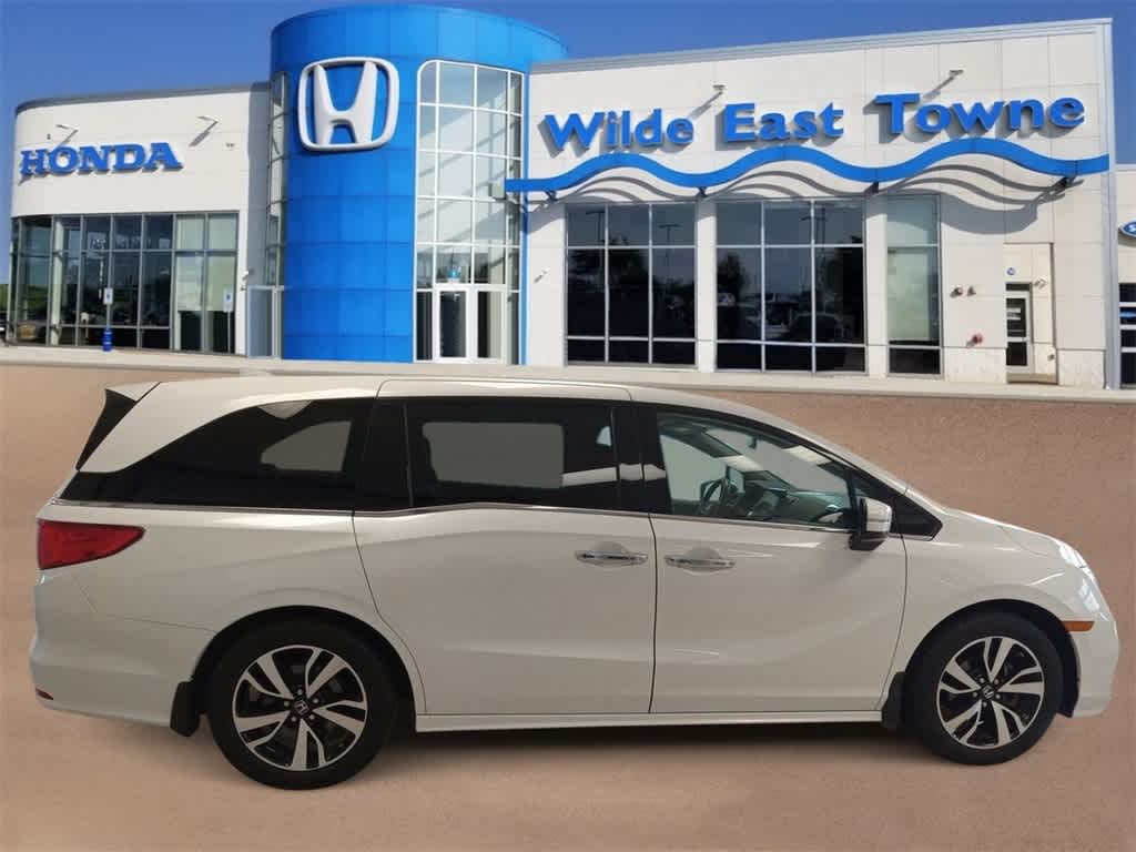 Certified 2020 Honda Odyssey Elite with VIN 5FNRL6H97LB052929 for sale in Madison, WI