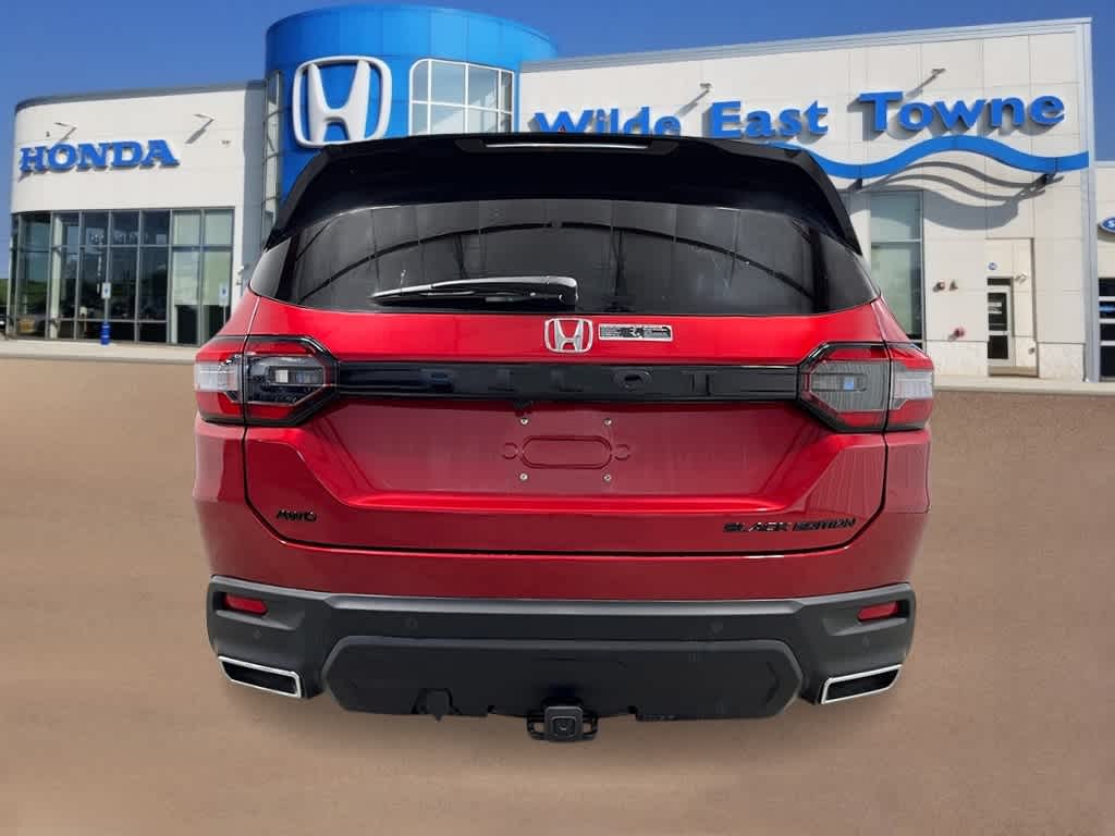 2025 Honda Pilot Black Edition 4
