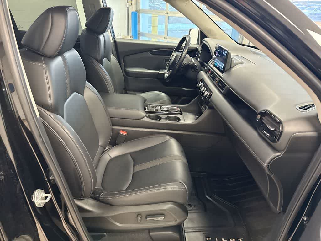 Thumbnail: 2023 Honda Pilot - 24