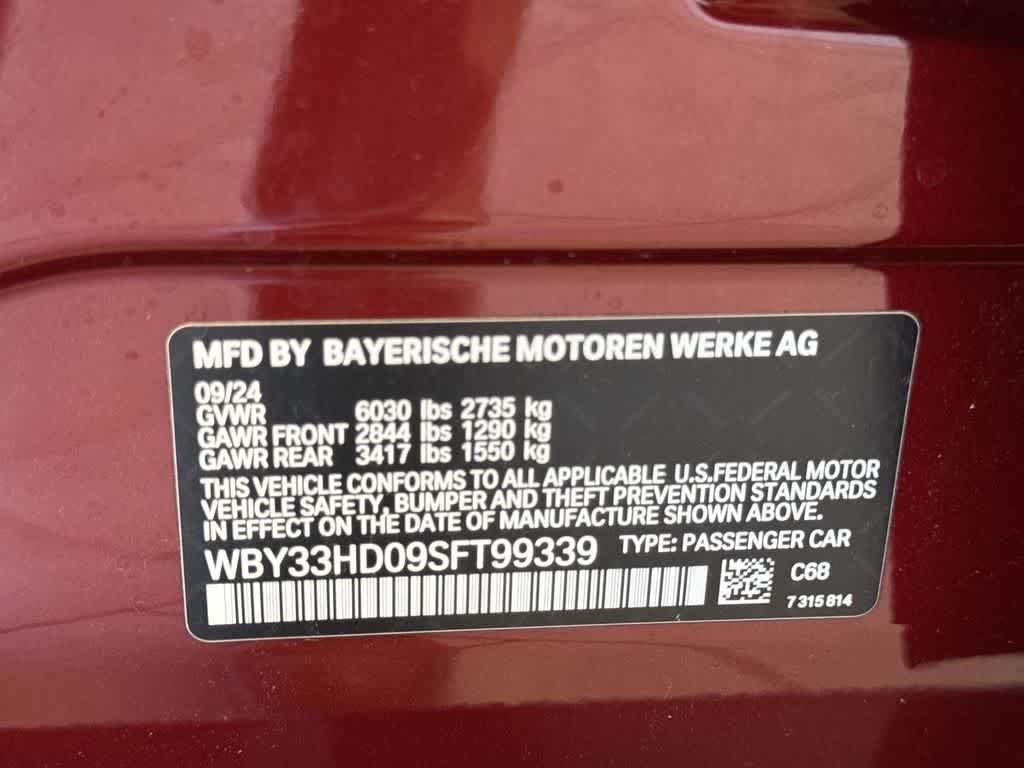 Thumbnail: 2025 BMW i4 - 39