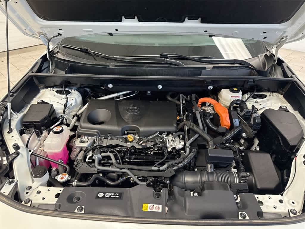 Thumbnail: 2022 Toyota RAV4 - 15