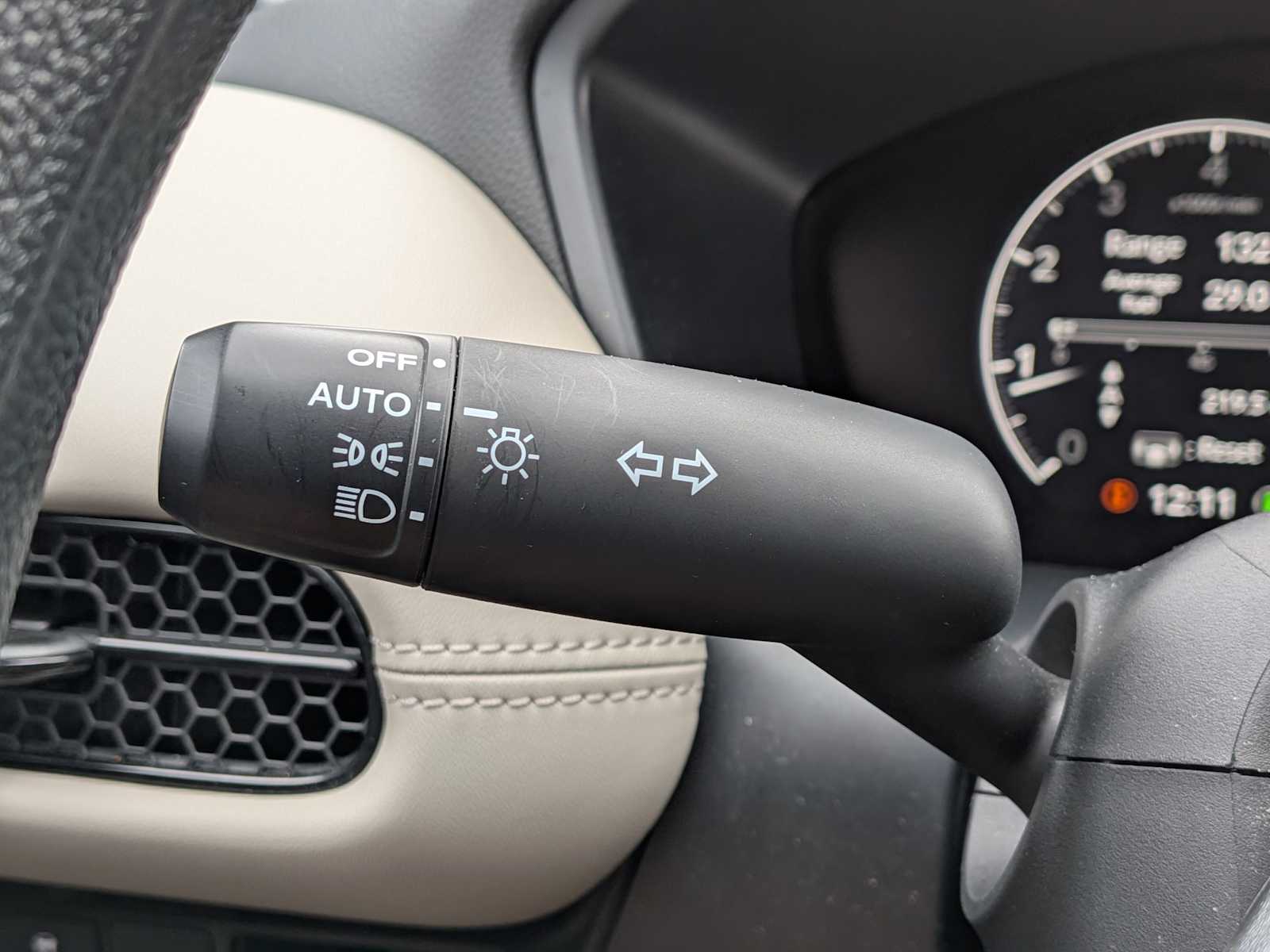 2025 Honda HR-V LX - Photo 25
