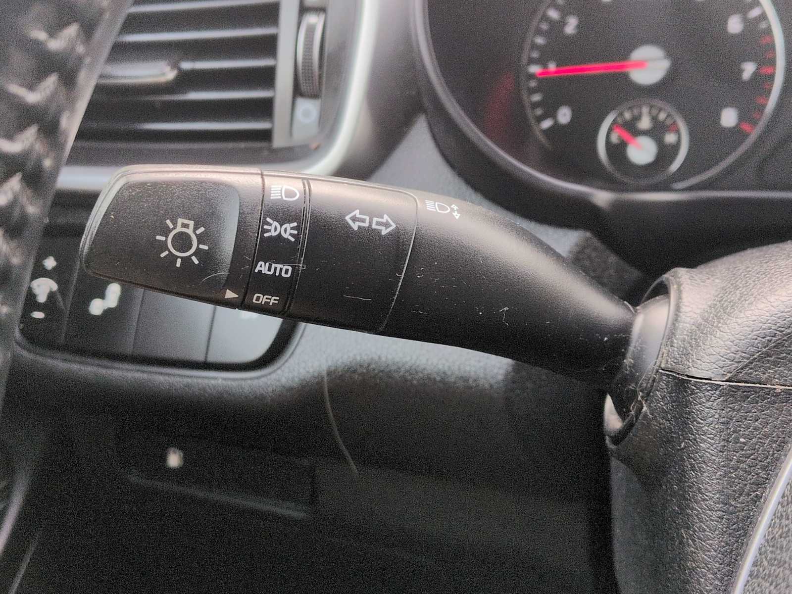 Thumbnail: 2019 Kia Sorento - 26