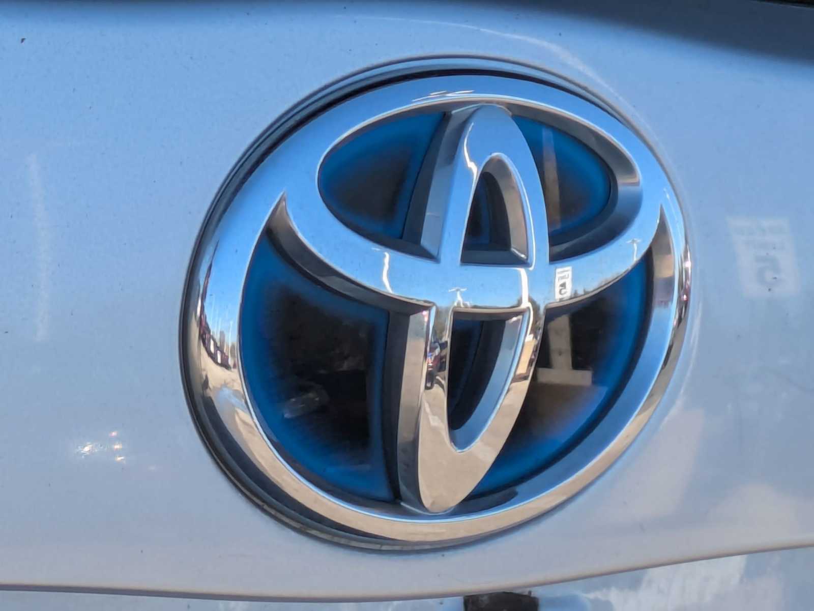 Thumbnail: 2011 Toyota Prius - 11