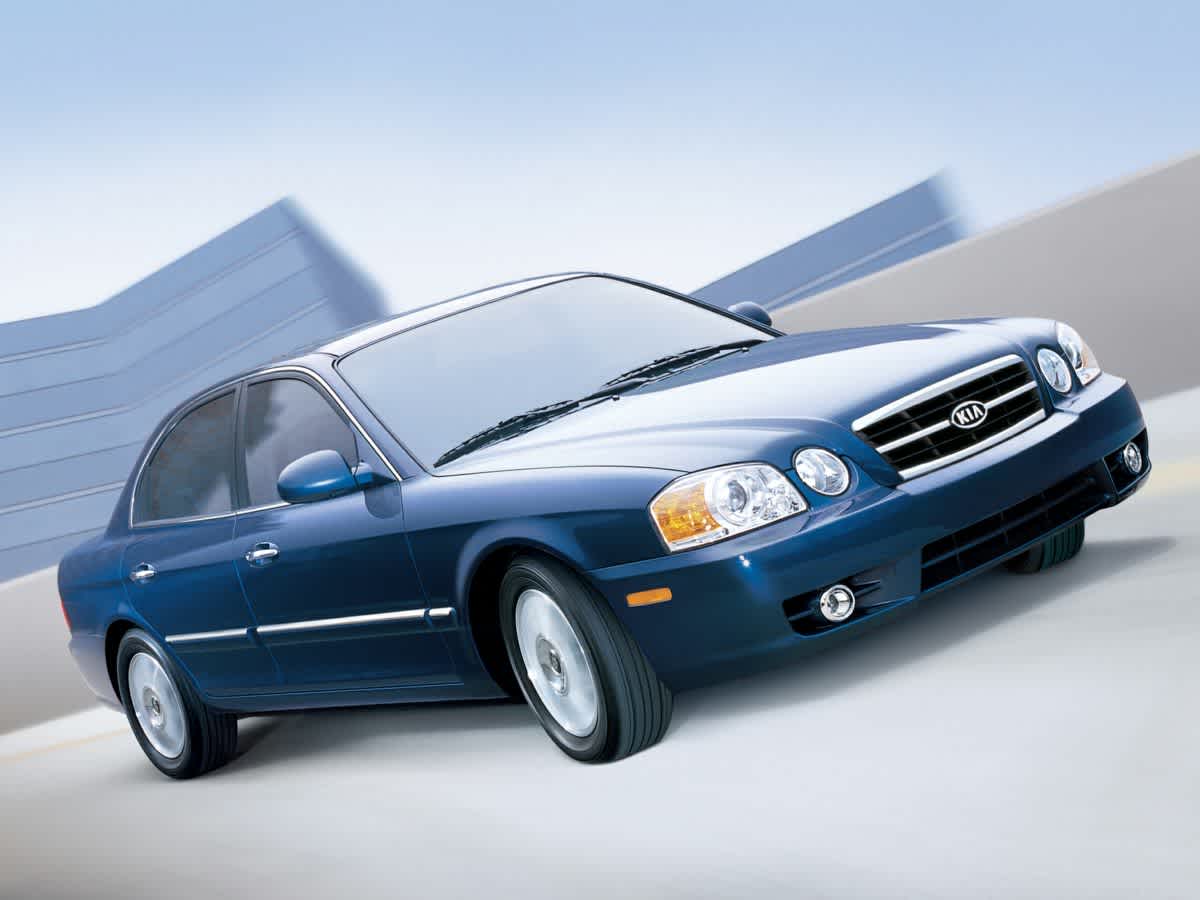 2004 Kia Optima  -
                  Waukesha, WI