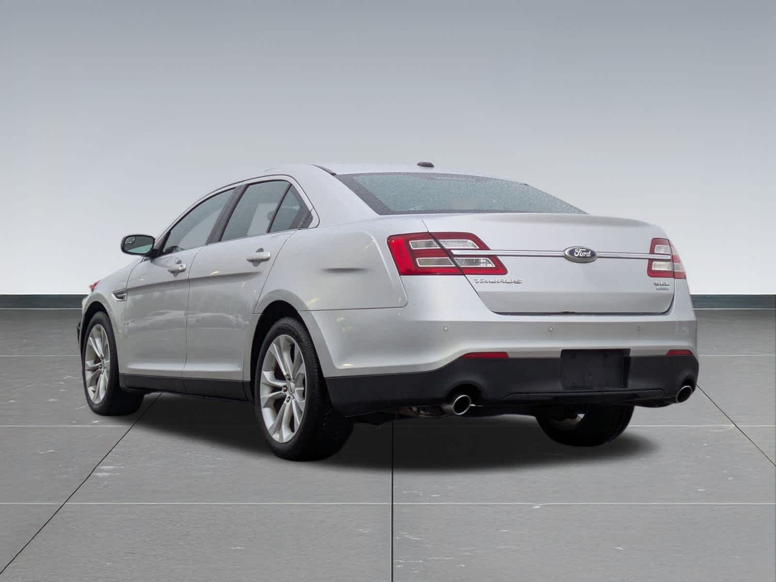 Thumbnail: 2013 Ford Taurus - 4