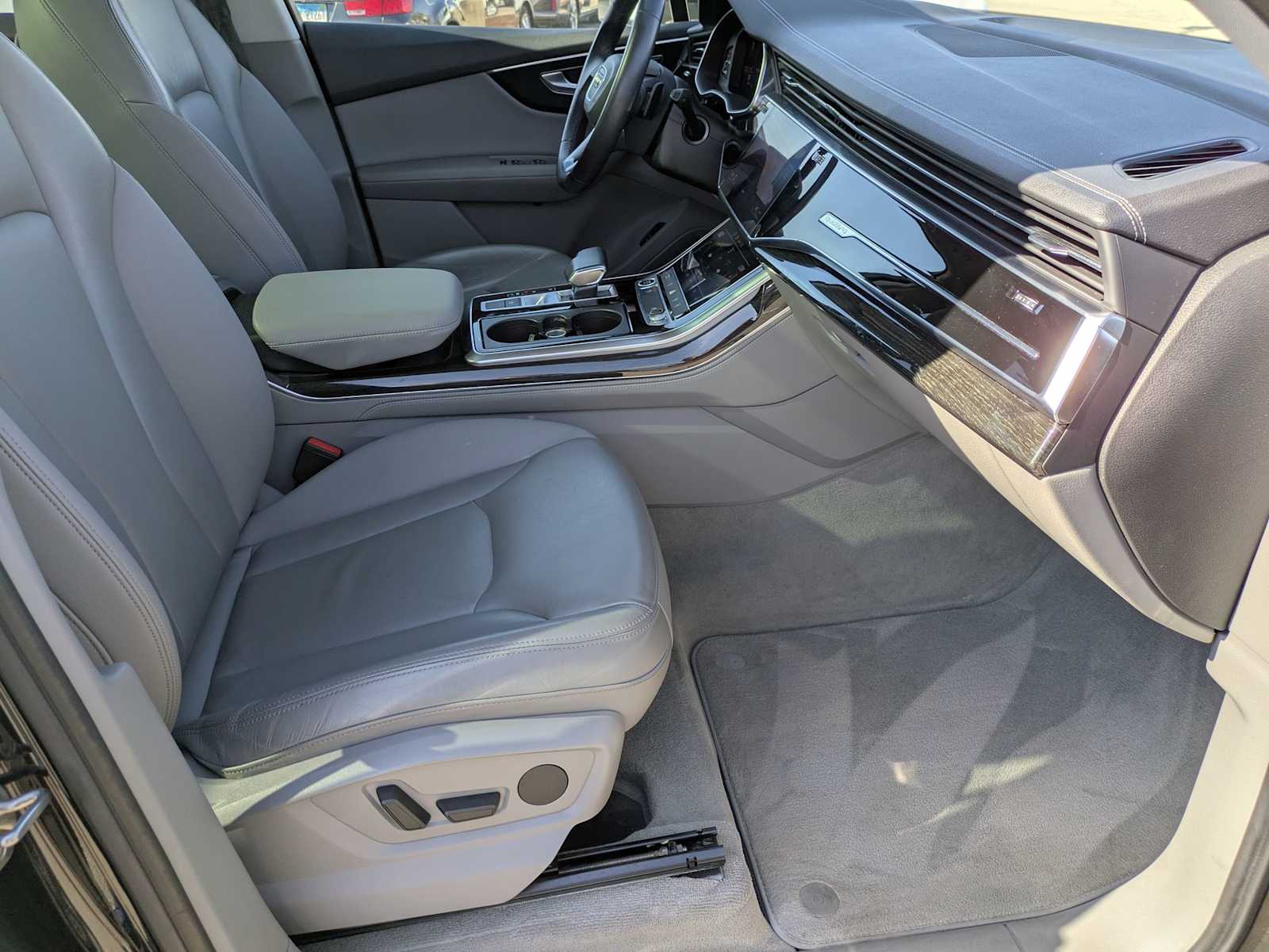 Thumbnail: 2023 Audi Q7 - 22