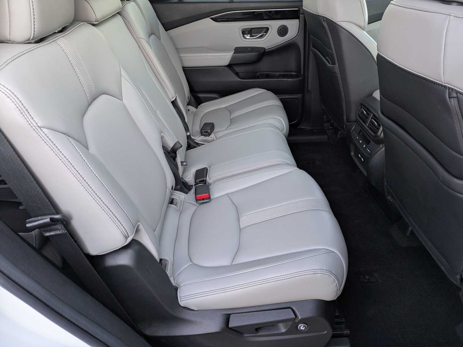 Thumbnail: 2023 Honda Pilot - 19