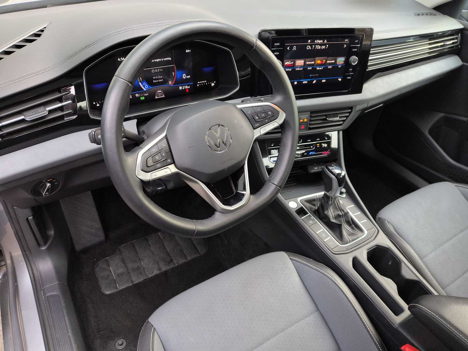 Thumbnail: 2025 Volkswagen Jetta - 2