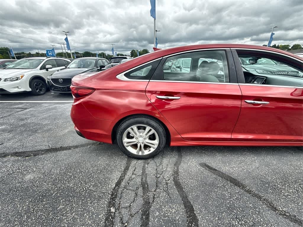 Thumbnail: 2019 Hyundai Sonata - 6