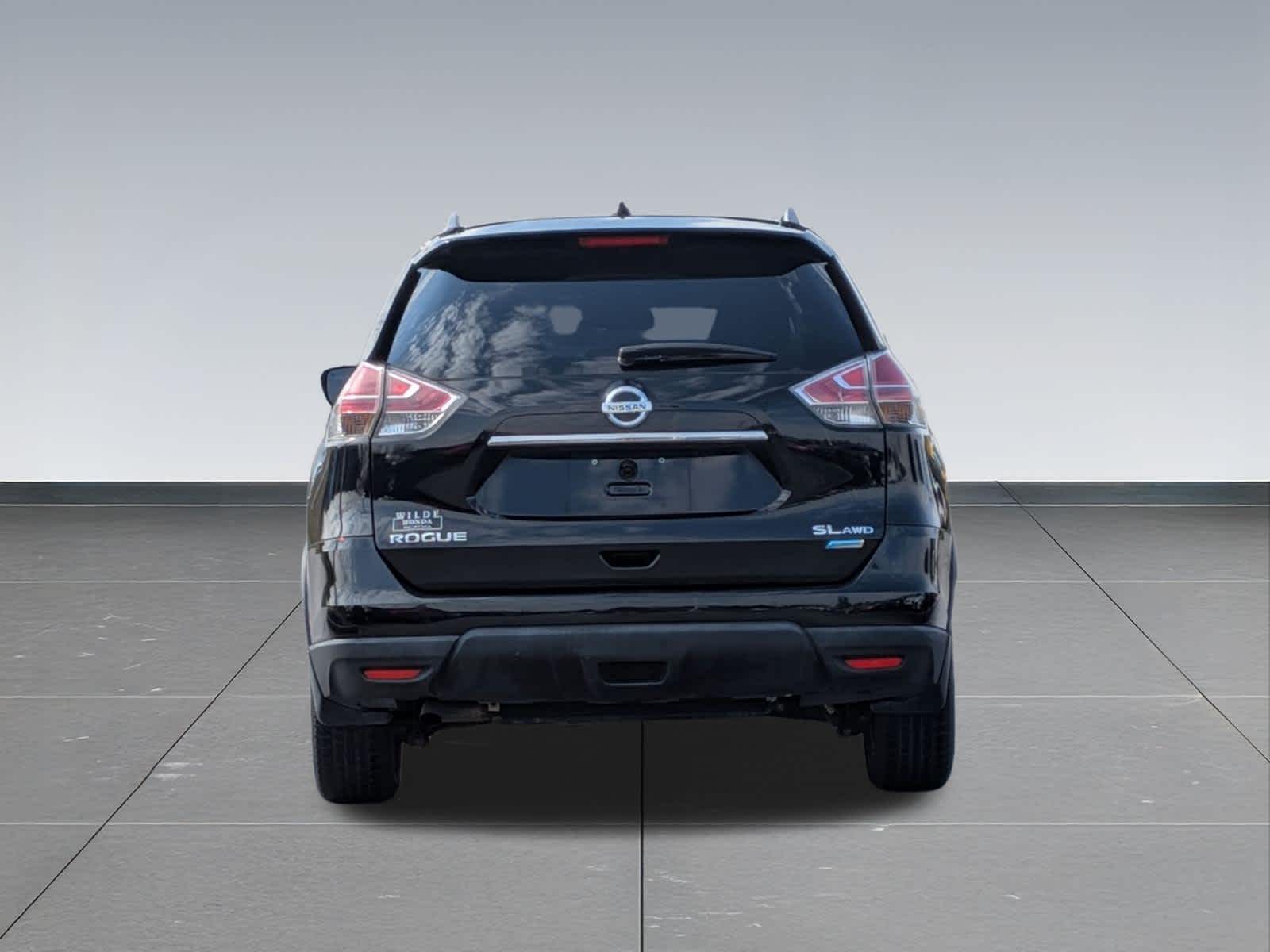 Thumbnail: 2015 Nissan Rogue - 4