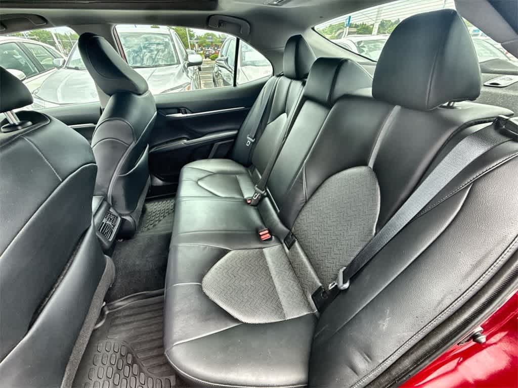 2022 Toyota Camry XLE 19
