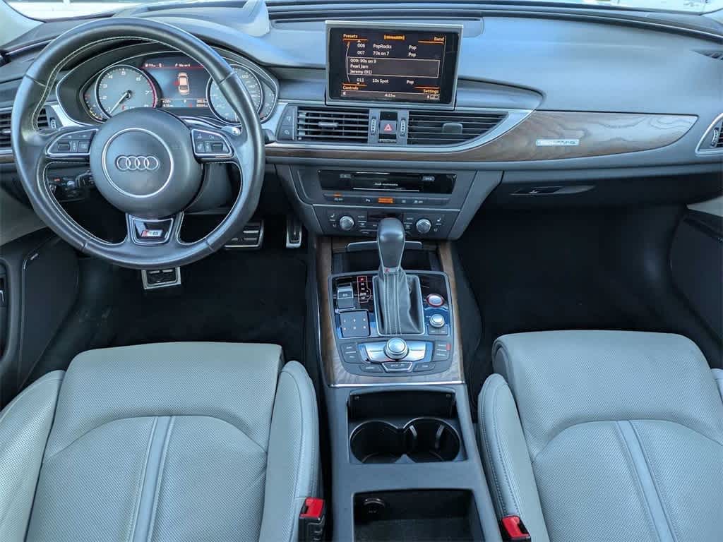 Thumbnail: 2016 Audi S6 - 14
