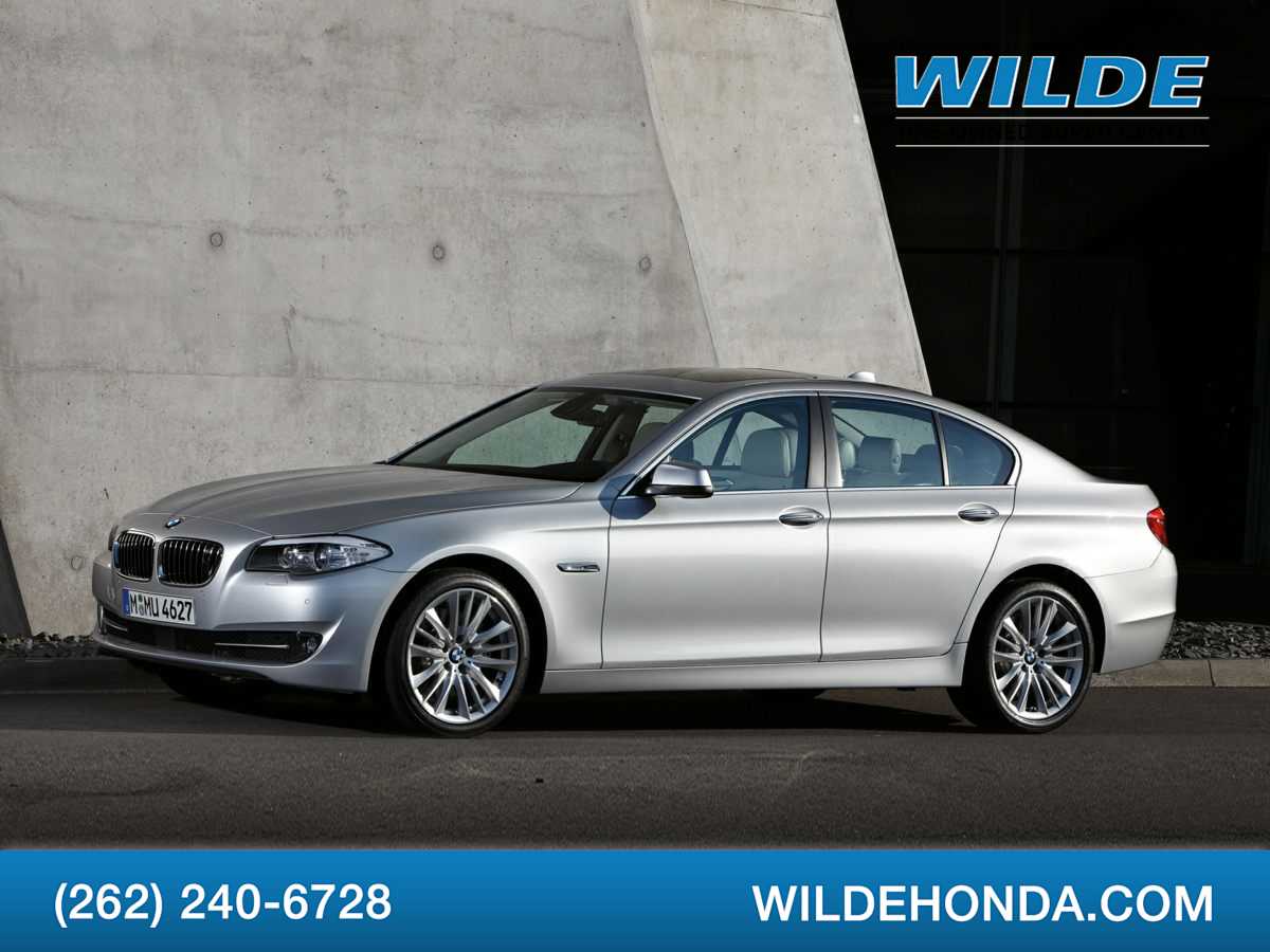 Thumbnail: 2013 BMW 5 Series - 1