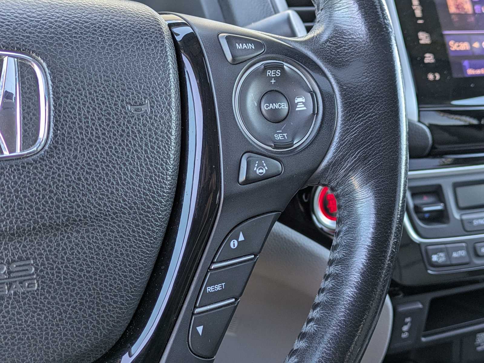 Thumbnail: 2019 Honda Ridgeline - 25