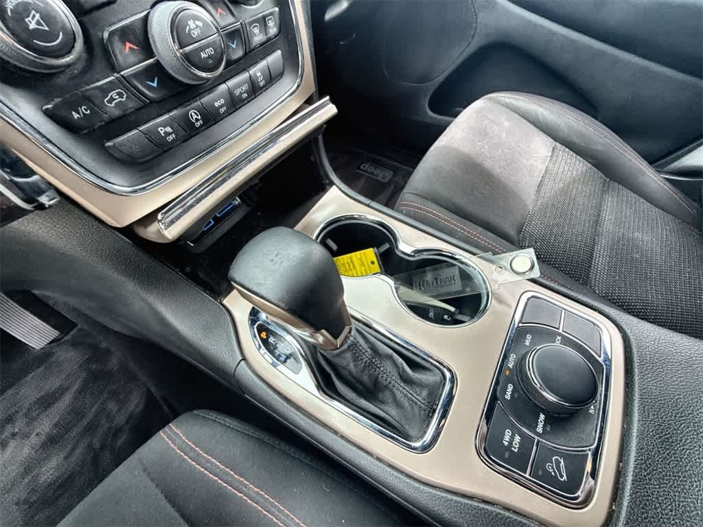 Thumbnail: 2016 Jeep Grand Cherokee - 31
