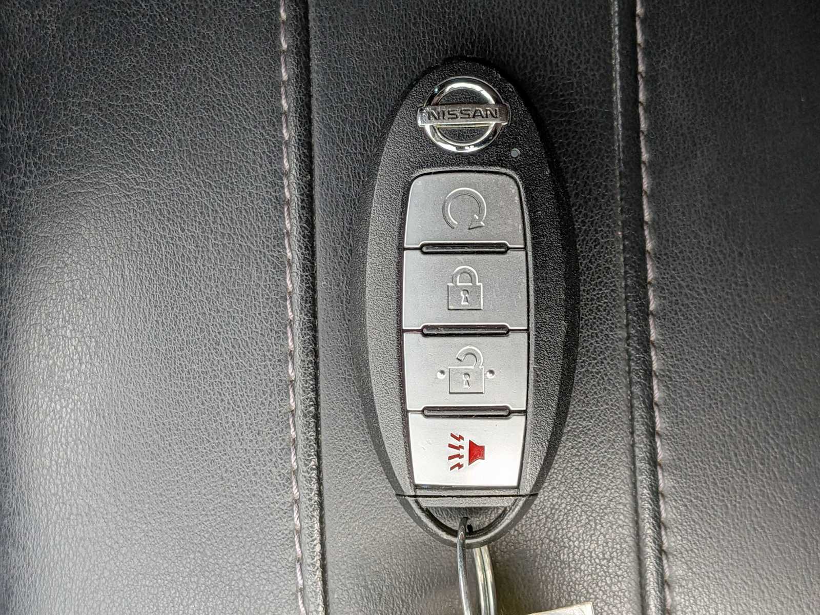 Thumbnail: 2021 Nissan Rogue Sport - 32