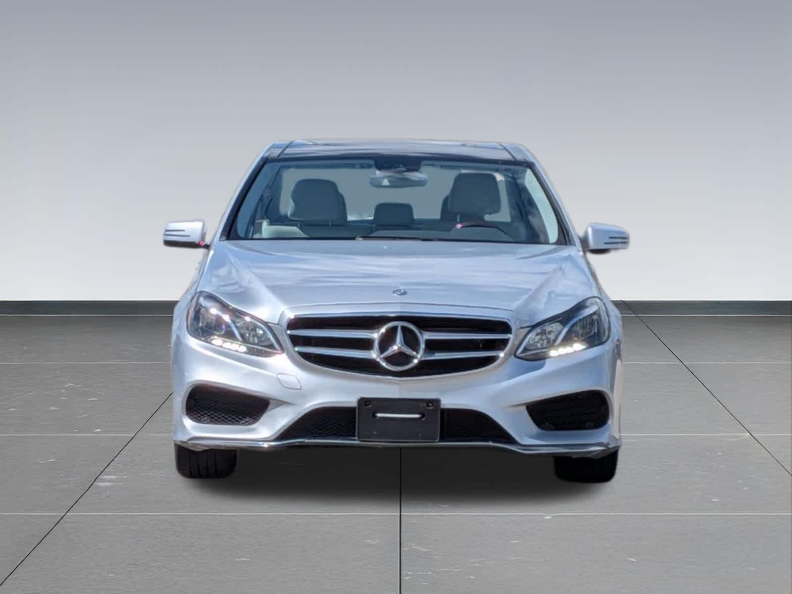 Thumbnail: 2015 Mercedes-Benz E-Class - 8