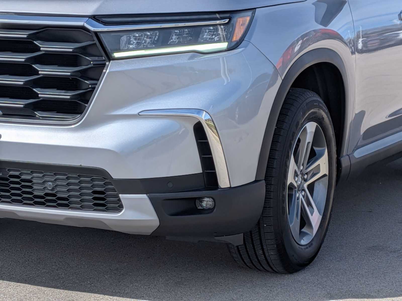 Thumbnail: 2024 Honda Pilot - 10