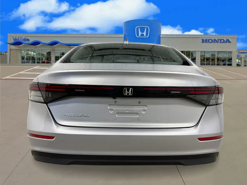 2025 Honda Accord LX photo 3