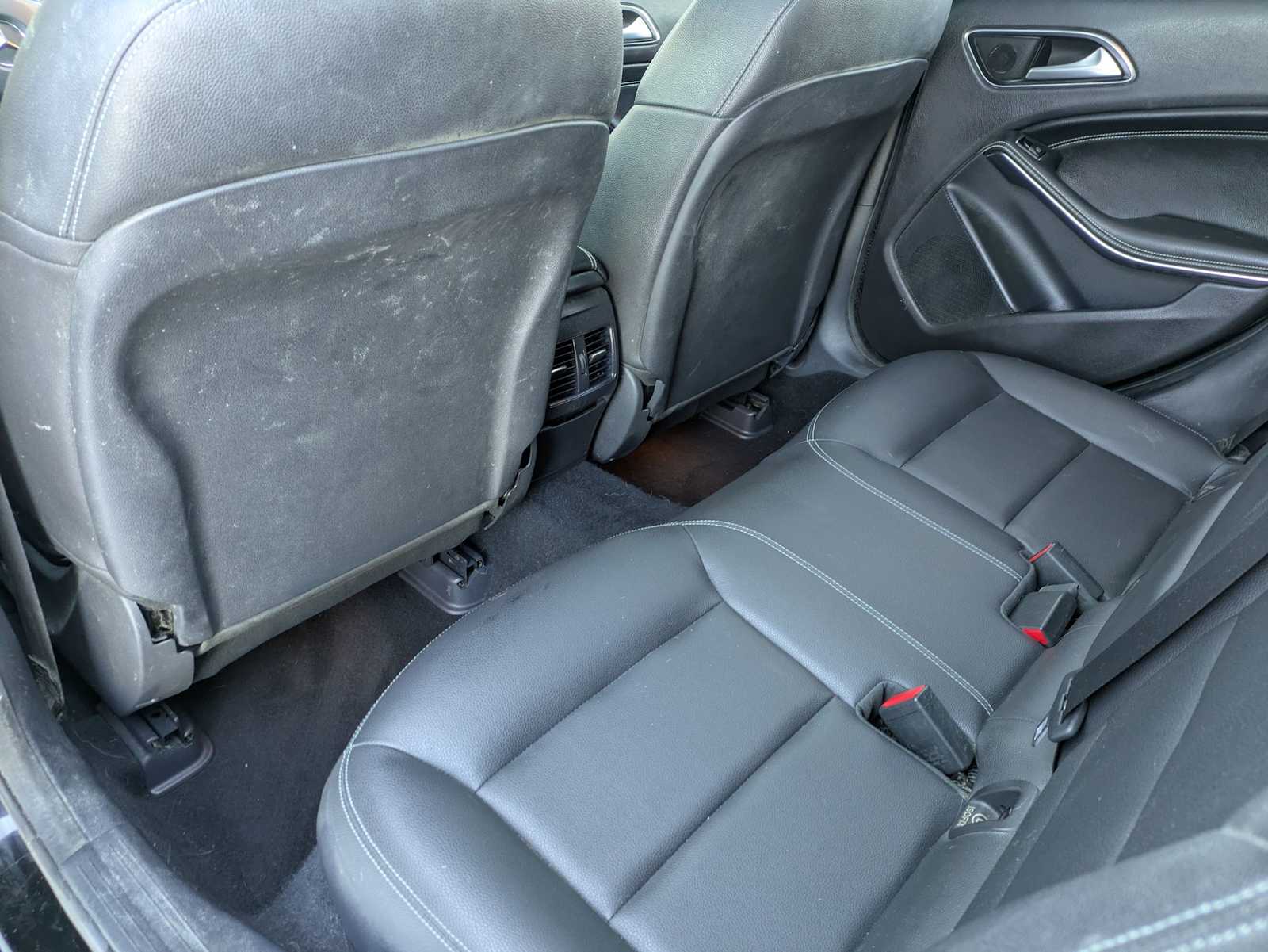 Thumbnail: 2017 Mercedes-Benz GLA - 17