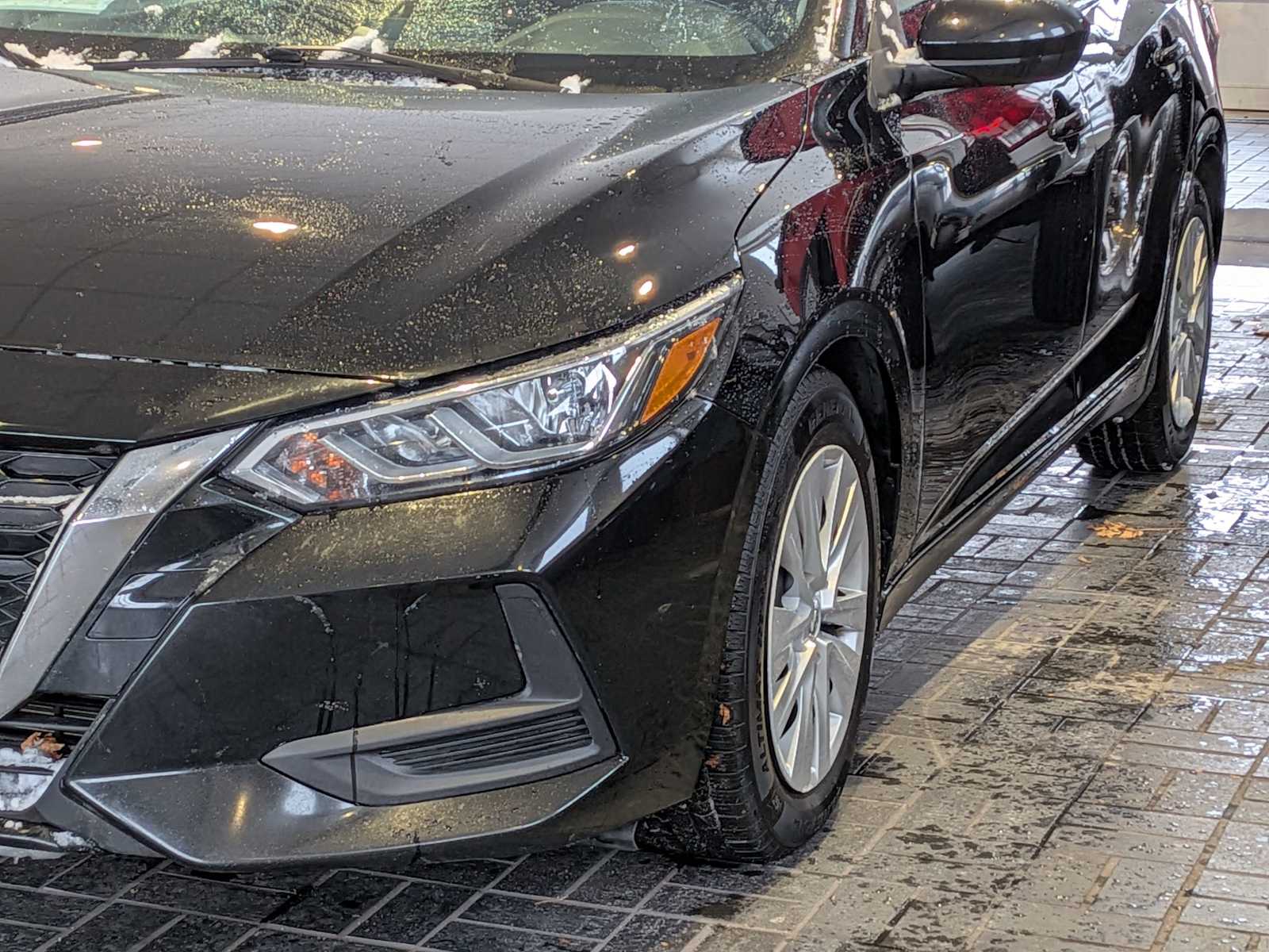 Thumbnail: 2022 Nissan Sentra - 10