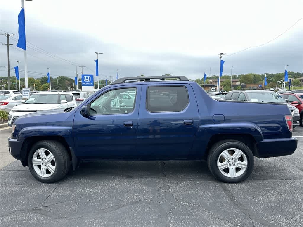 Used 2013 Honda Ridgeline RTL with VIN 5FPYK1F52DB008945 for sale in Waukesha, WI