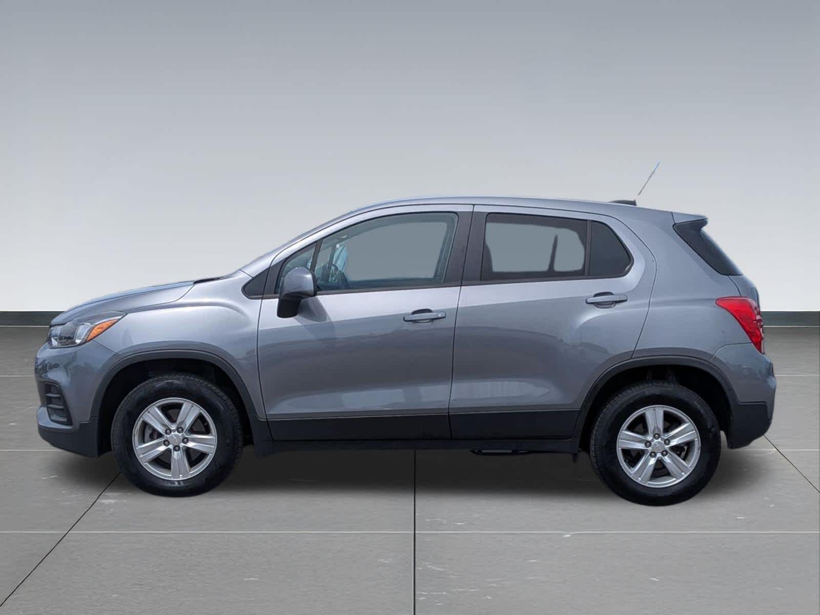 Thumbnail: 2020 Chevrolet Trax - 2