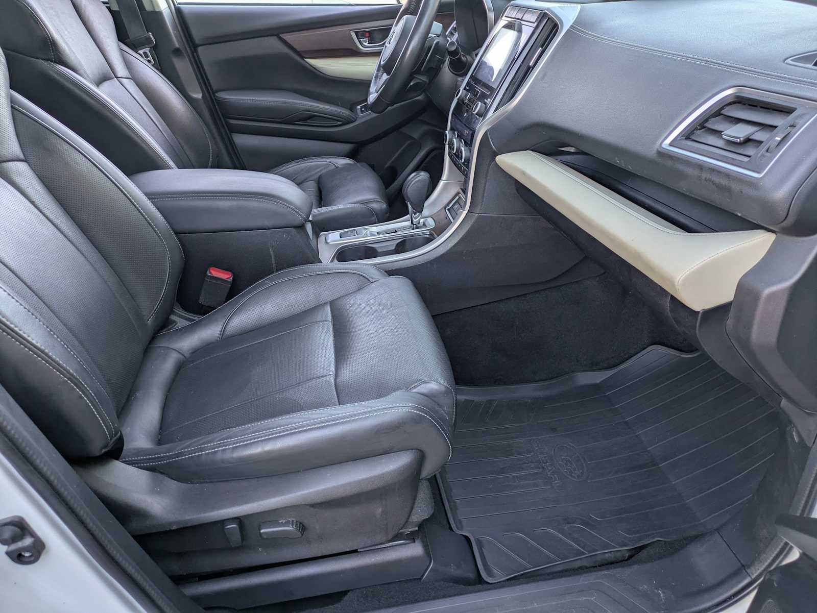 Thumbnail: 2022 Subaru Ascent - 22