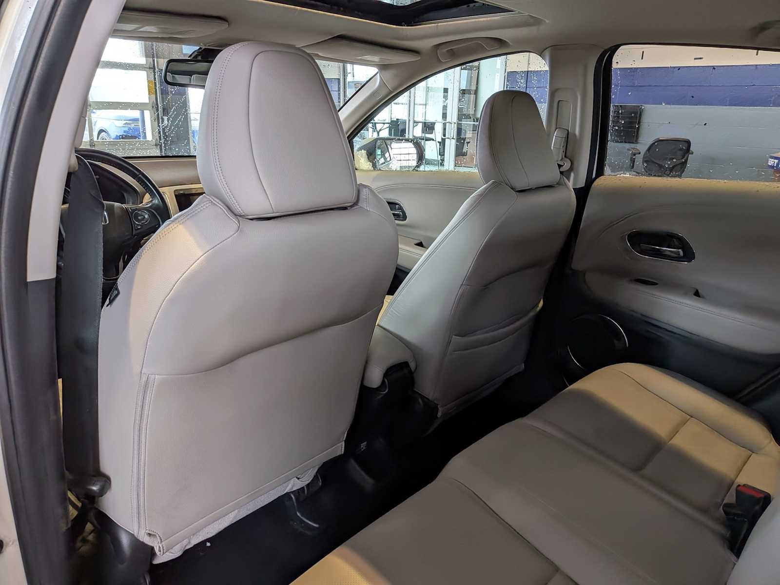 Thumbnail: 2019 Honda HR-V - 16