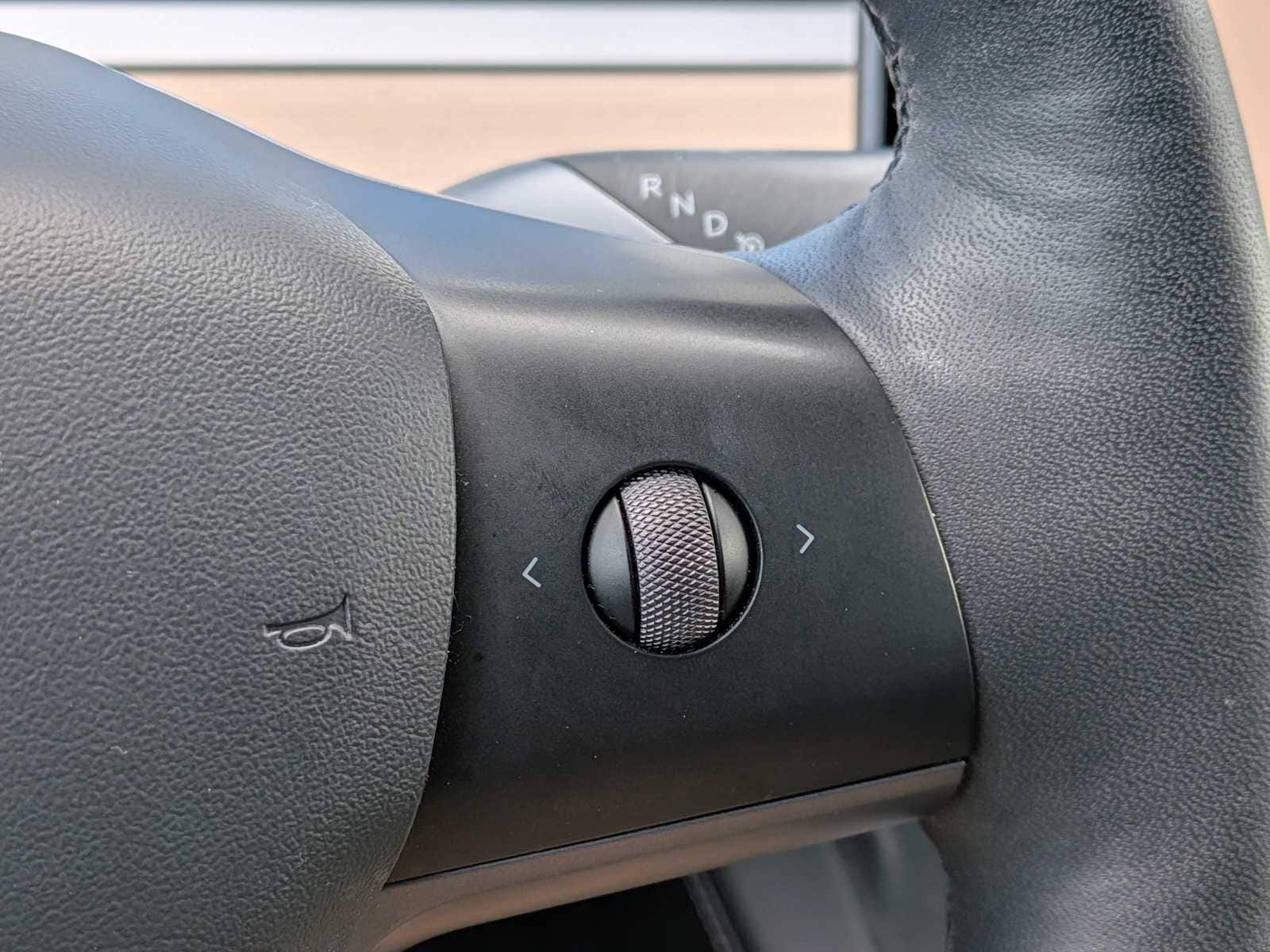 Thumbnail: 2022 Tesla Model 3 - 24