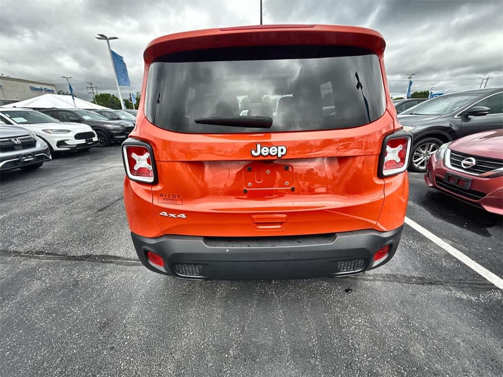 Thumbnail: 2021 Jeep Renegade - 11