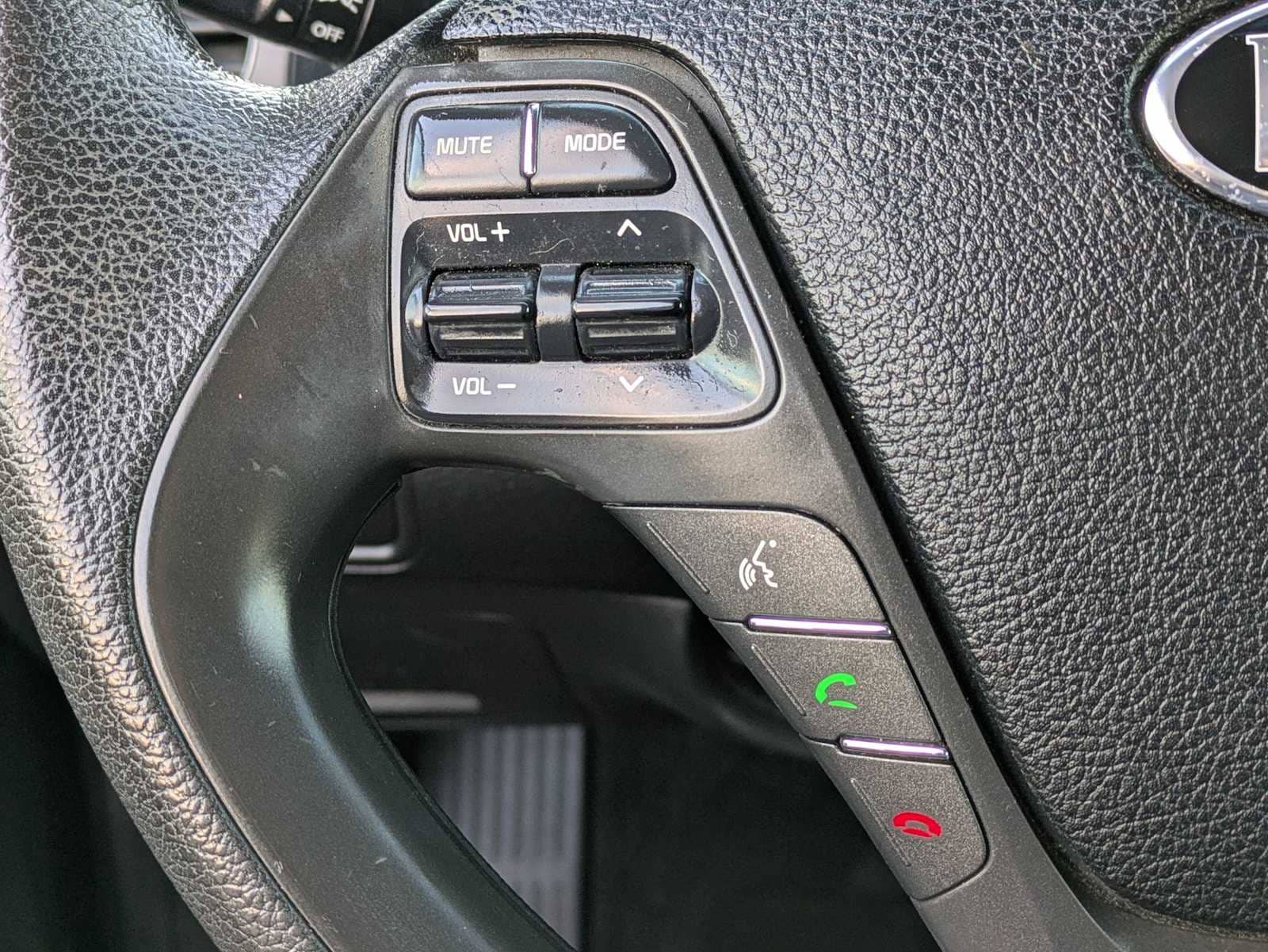 Thumbnail: 2018 Kia Forte - 21