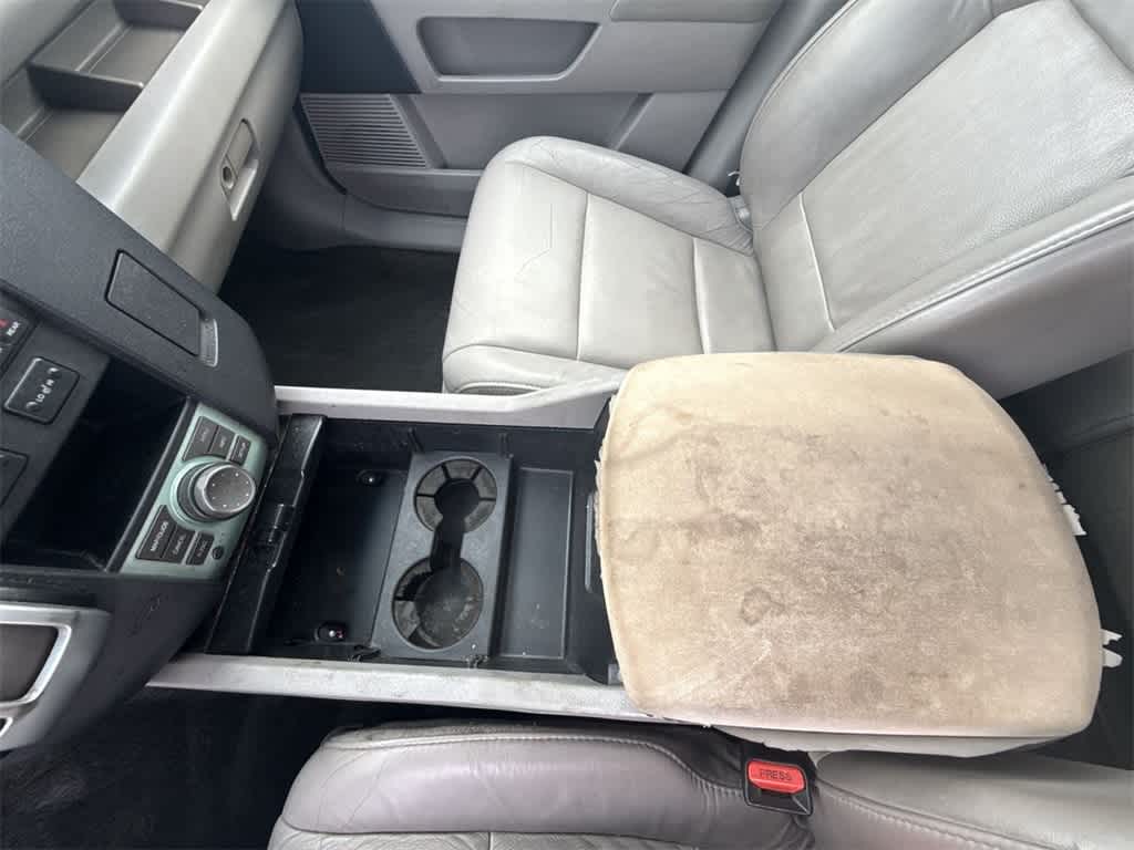 Thumbnail: 2011 Honda Pilot - 28