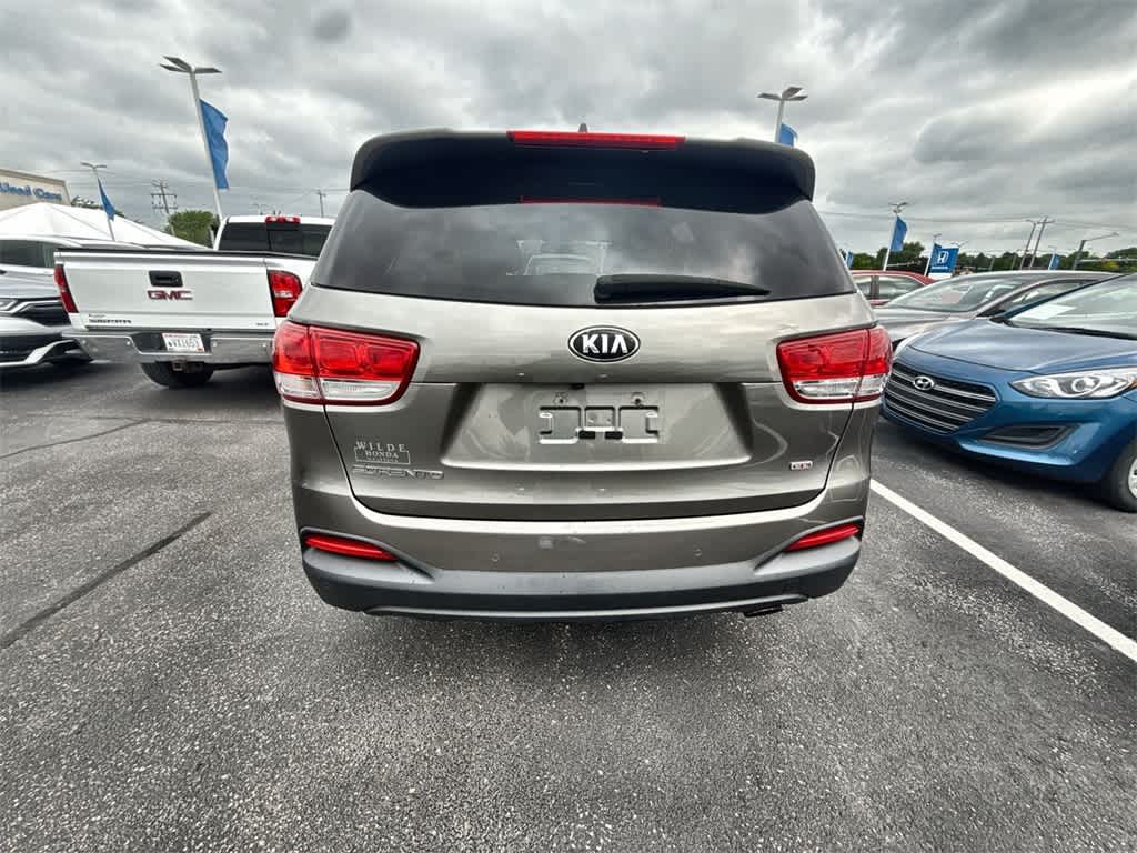 2016 Kia Sorento LX 5