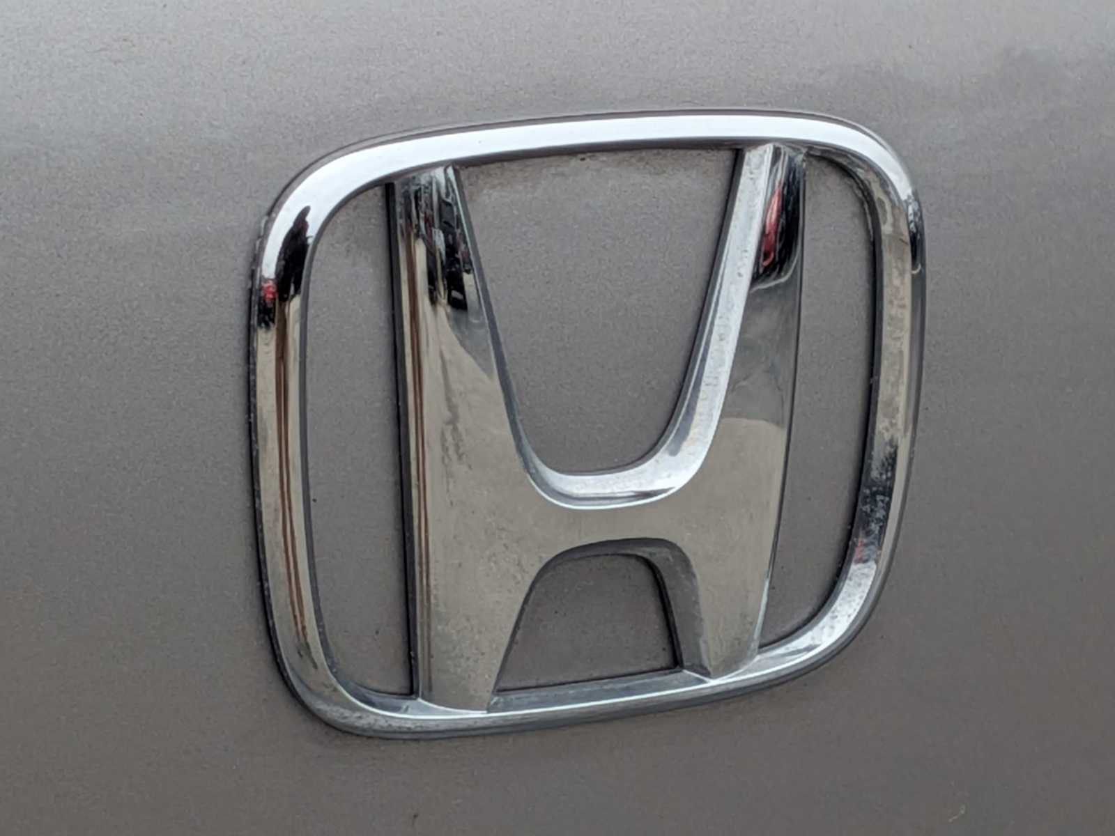 Thumbnail: 2003 Honda S2000 - 13