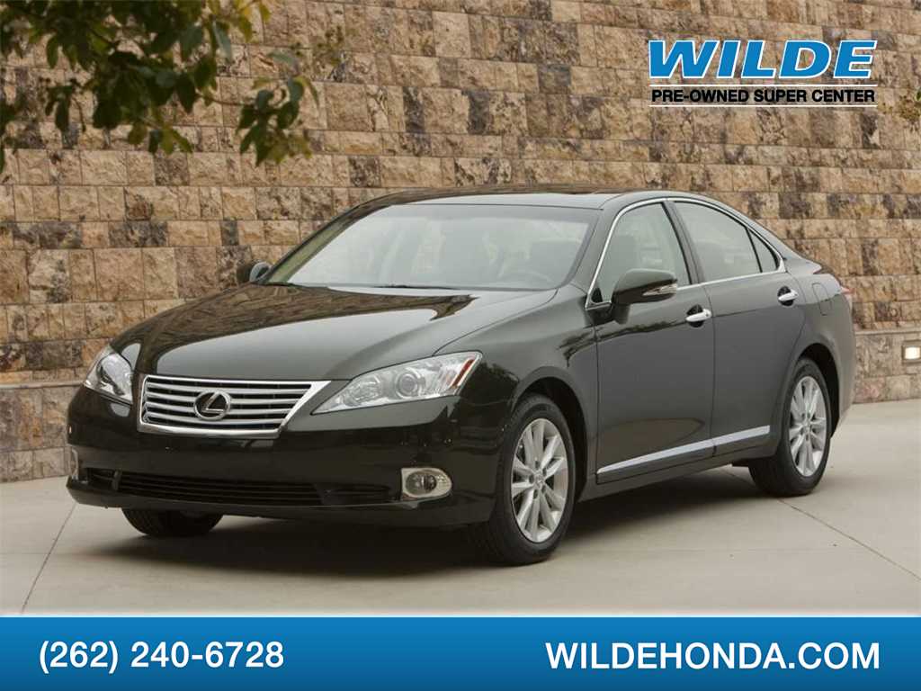 2011 Lexus ES 350 -
                  Waukesha, WI