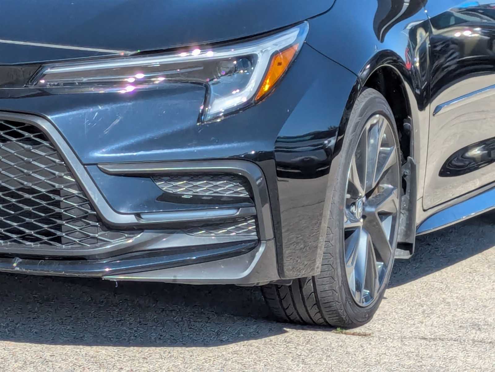 Thumbnail: 2023 Toyota Corolla - 10