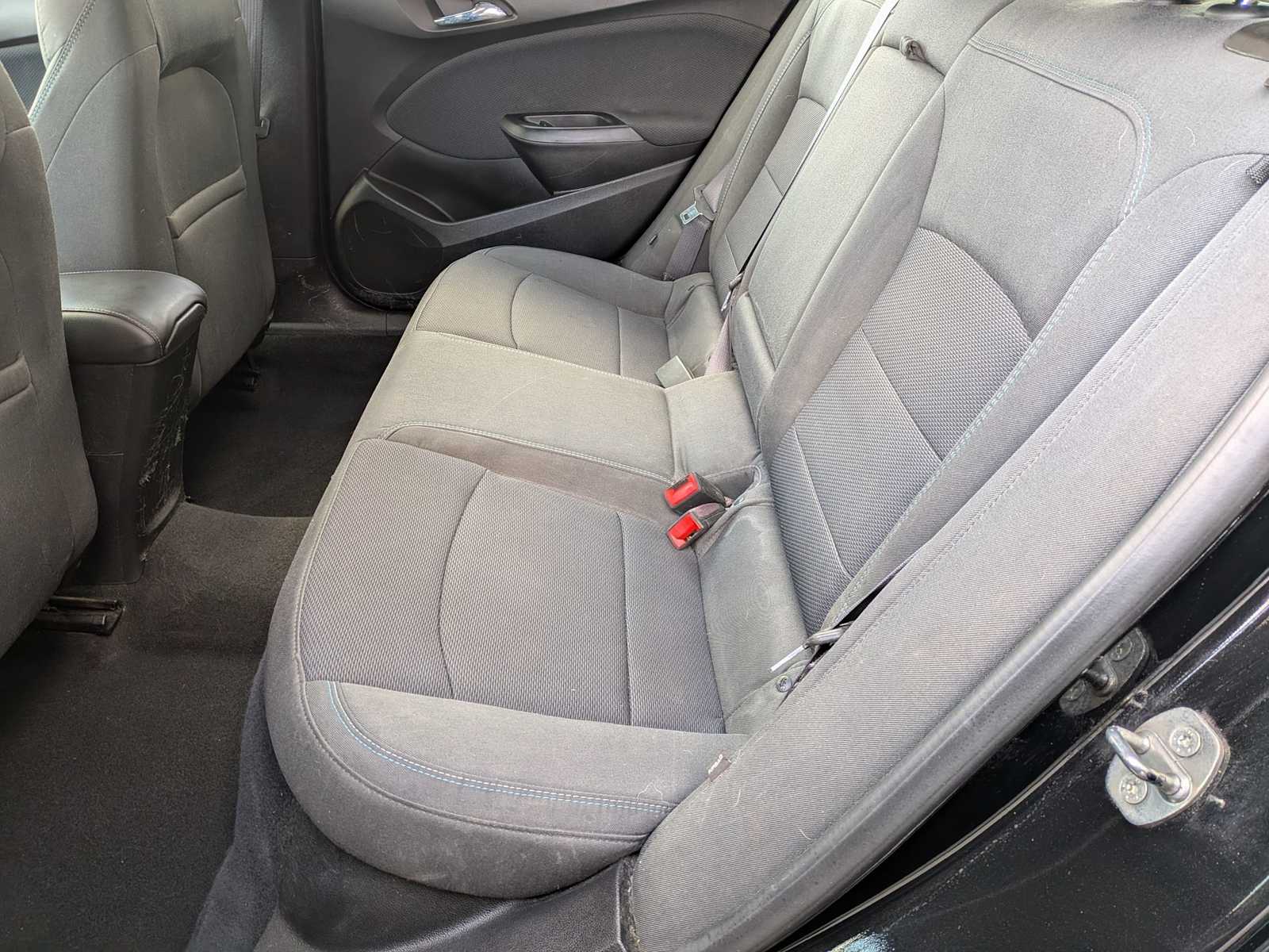 Thumbnail: 2017 Chevrolet Cruze - 16