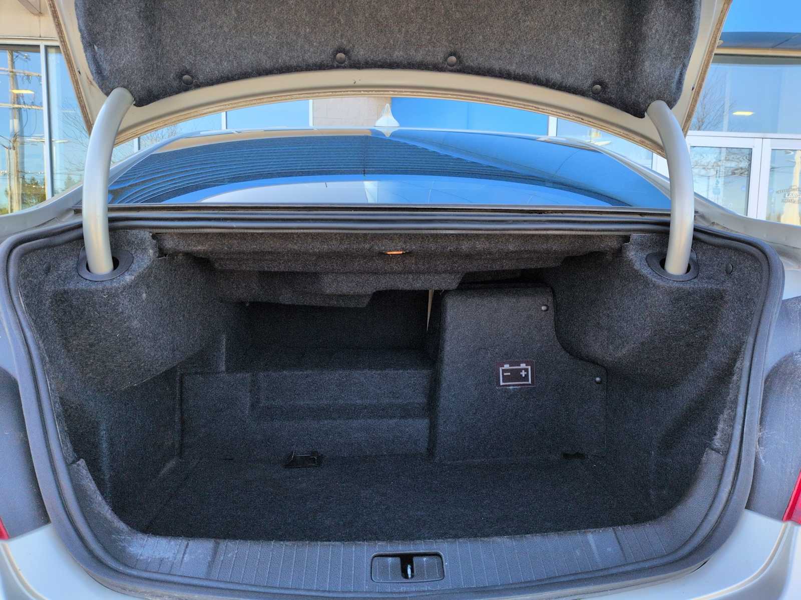 Thumbnail: 2015 Buick LaCrosse - 31