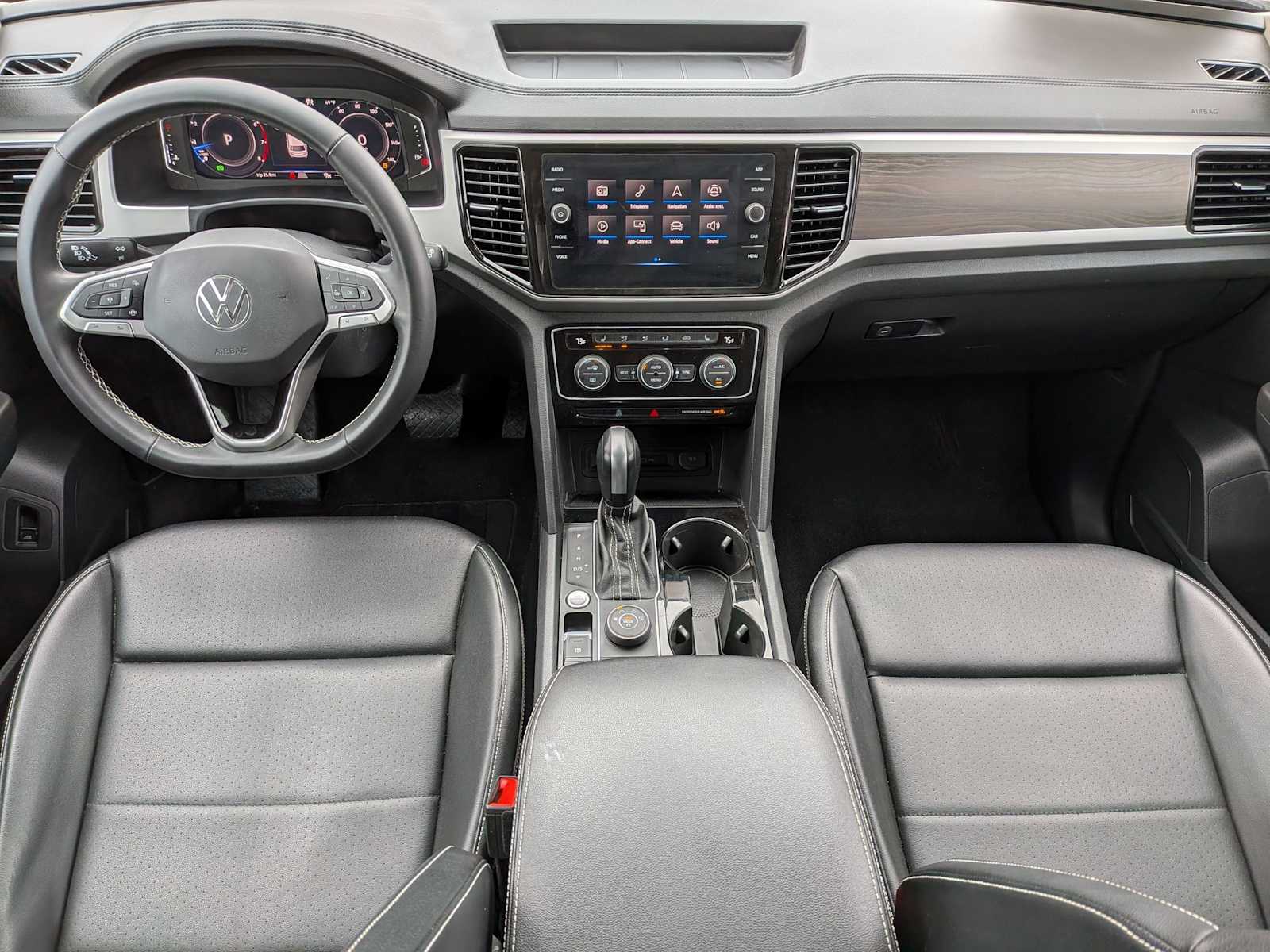 Thumbnail: 2022 Volkswagen Atlas - 14