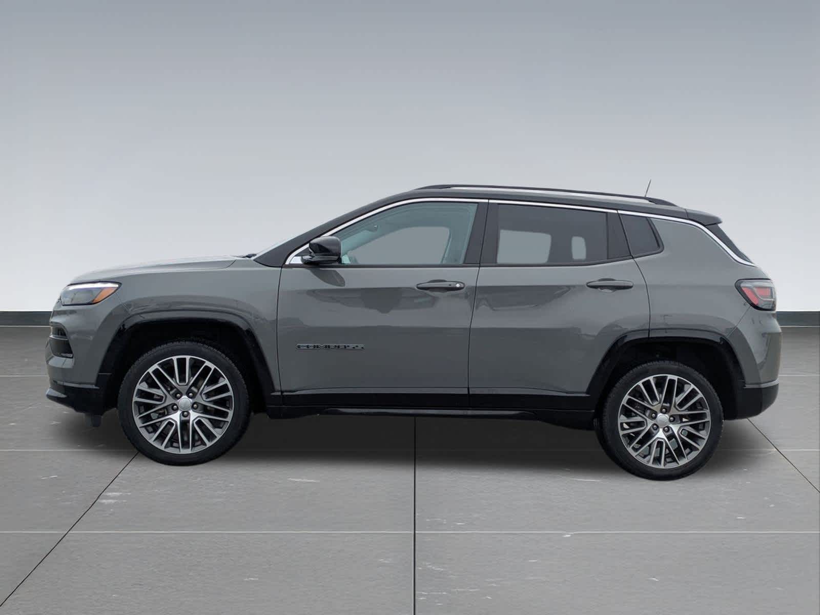 Thumbnail: 2022 Jeep Compass - 3