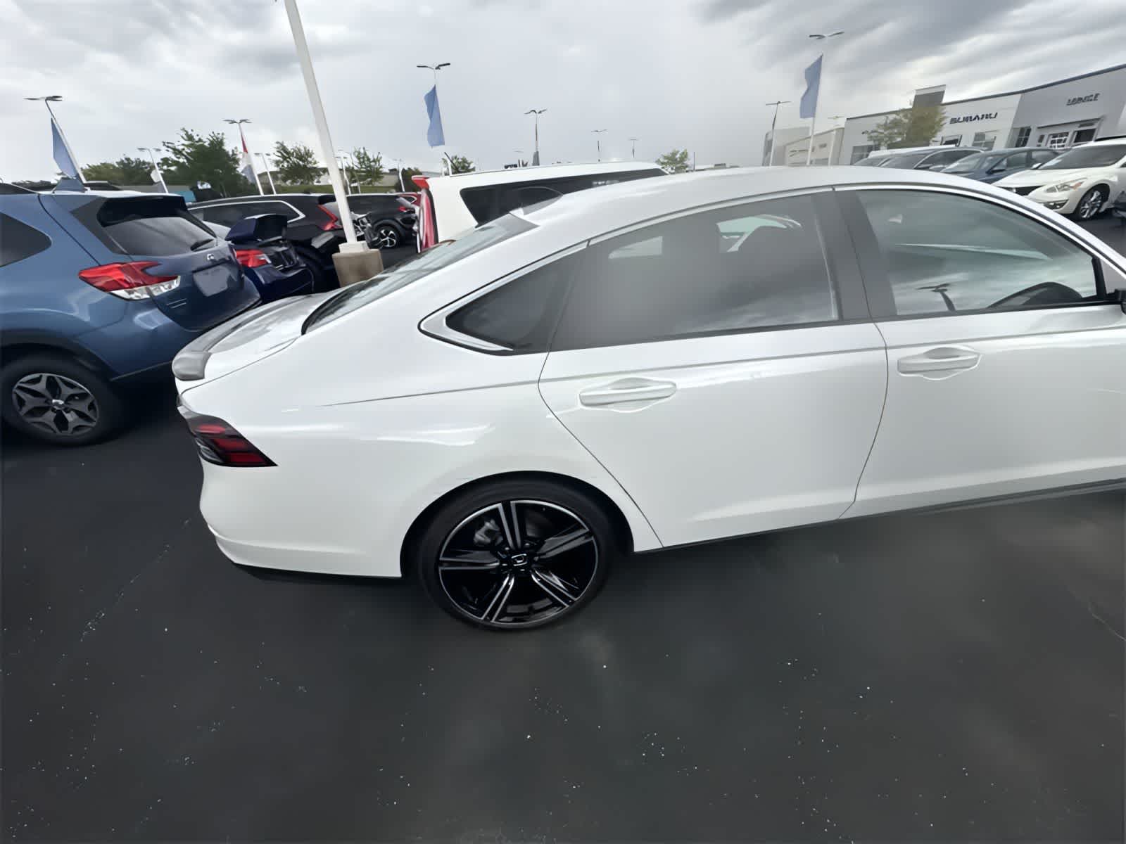 Thumbnail: 2023 Honda Accord - 22