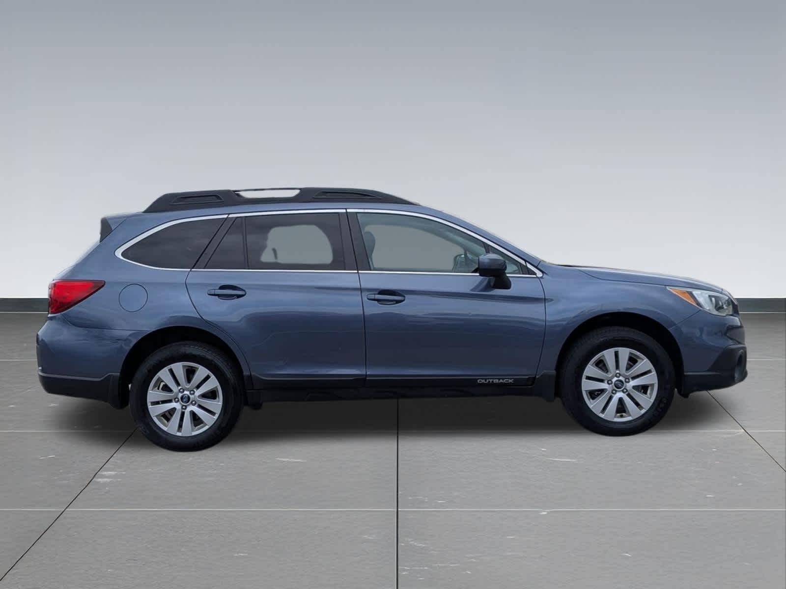 Thumbnail: 2016 Subaru Outback - 7